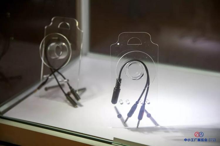 工廠展不可或缺的產品,五花八門的辦公文教用品在展會現場集群展示